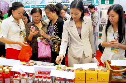 VND 400 billion allotted to stockpile essential commodities during Tet